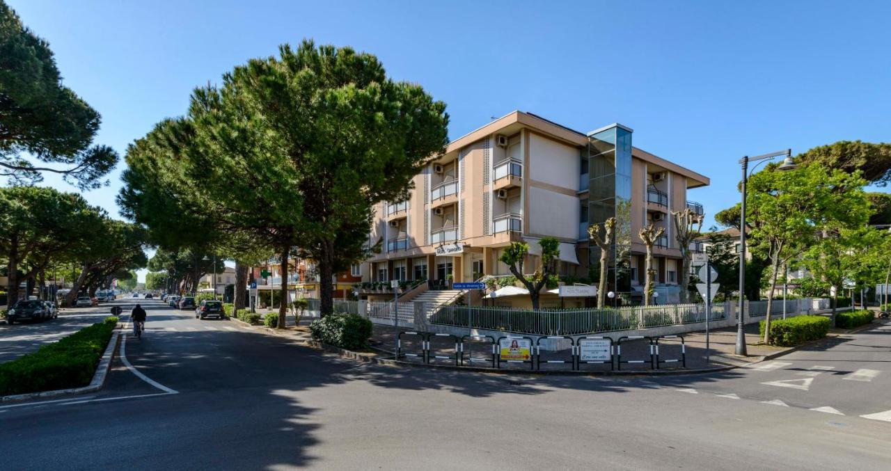 Hotel Giardino Cesenatico Exterior photo