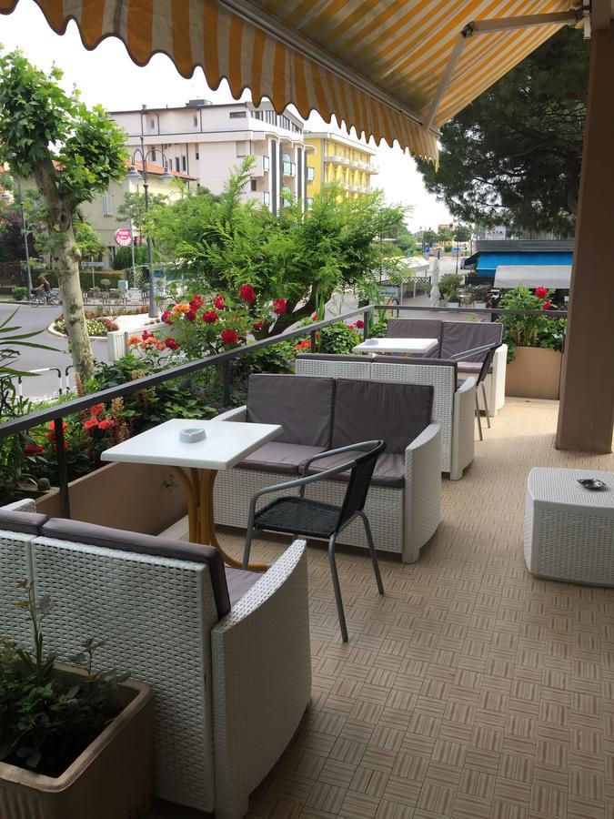 Hotel Giardino Cesenatico Exterior photo